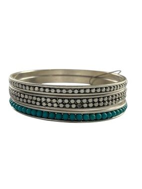 Chicos Silver Tone Turquoise‎ Beaded Stackable Bangle Bracelet Set Women
